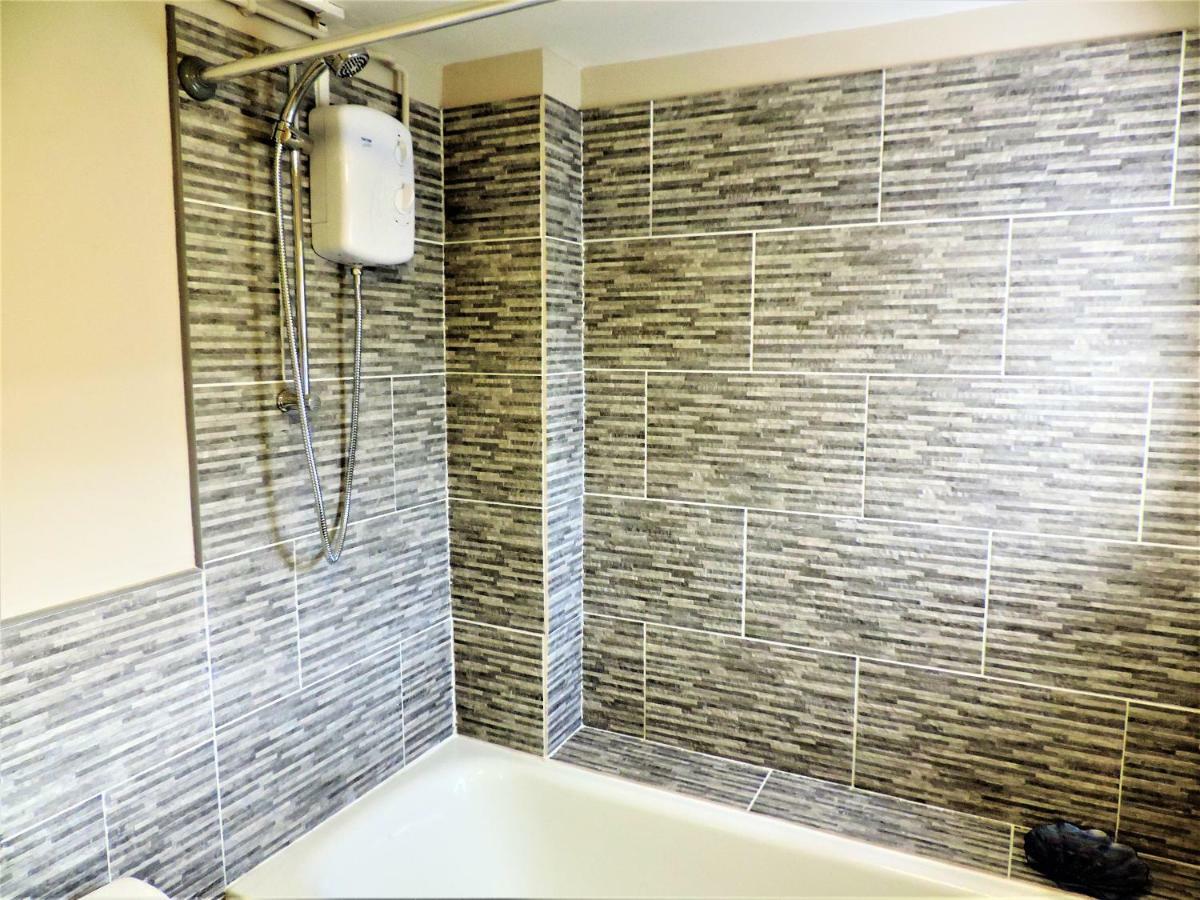 1 Bed Bagshot Pennyhill Accommodation Dış mekan fotoğraf